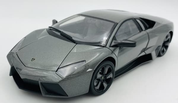 Lamborghini Reventon modell 1:18 Motormax 79155