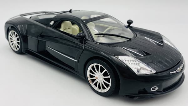 Chrysler Me Four Twelve konceptmodell 1:18 Motormax 73138