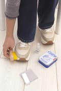 Miniatyrbillede 2 af 3: Sneaker Cleaning Kit Kikkerland