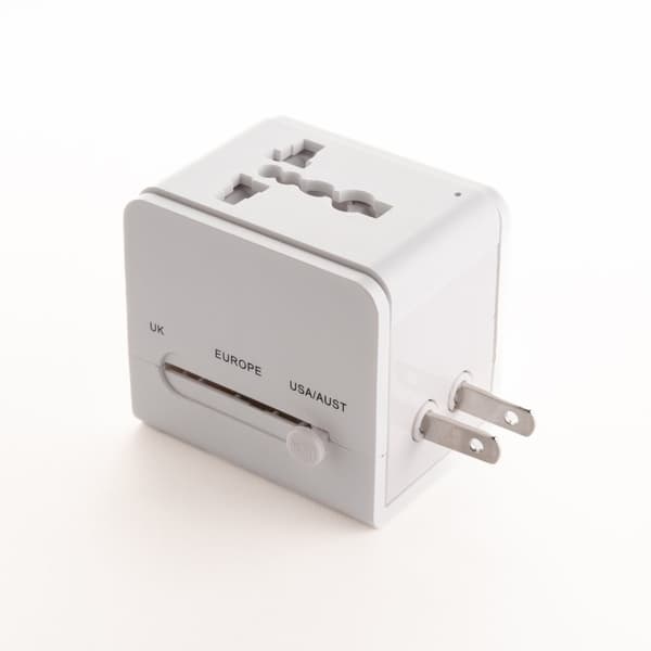 Travel Adapter Kikkerland