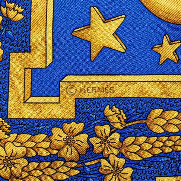 Pre-owned Hermès Carpe Diem Silk Scarf Yellow