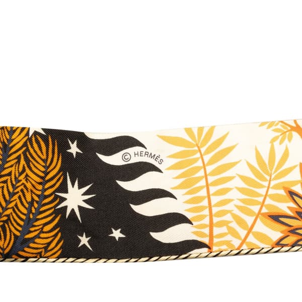 Pre-owned Hermès Le Charme D Orphee Twilly Silk Scarf Black