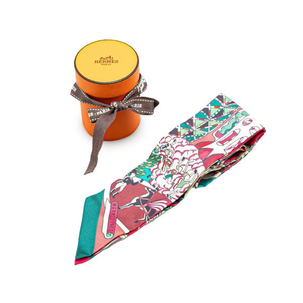 Pre-owned Hermès Exposition Universelle Twilly Silk Scarf Pink
