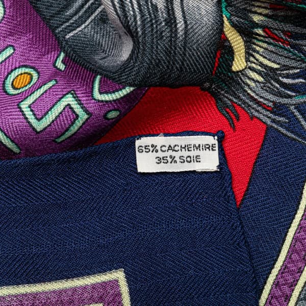 Pre-owned Hermès Cuirs Du Desert Silk Scarf Red