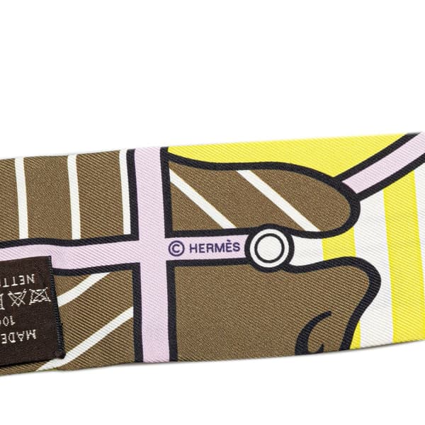 Pre-owned Hermès Quadrige Bayadere Silk Twilly Scarf Yellow