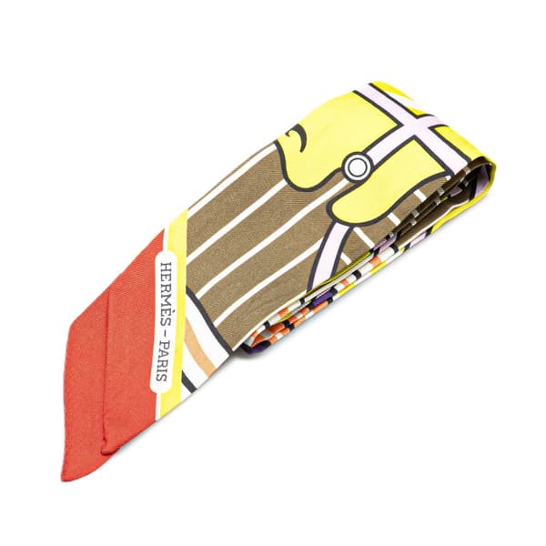 Pre-owned Hermès Quadrige Bayadere Silk Twilly Scarf Yellow