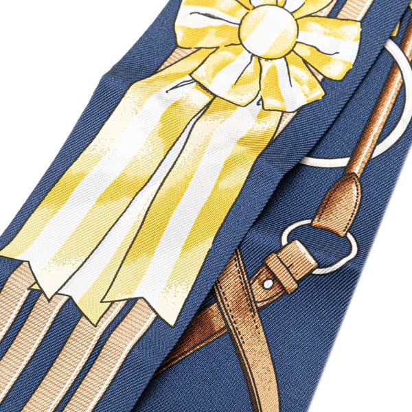 Pre-owned Hermès Jumping Silk Twilly Scarf Blue