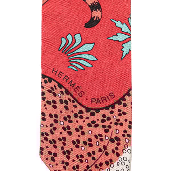 Pre-owned Hermès Les Leopards Silk Twilly Scarf Red