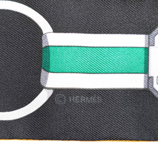 Pre-owned Hermès Grand Tralala Silk Twilly Scarf Black