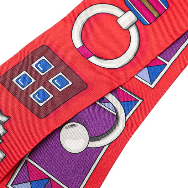 Pre-owned Hermès Festival Des Amazones Silk Twilly Scarf Red