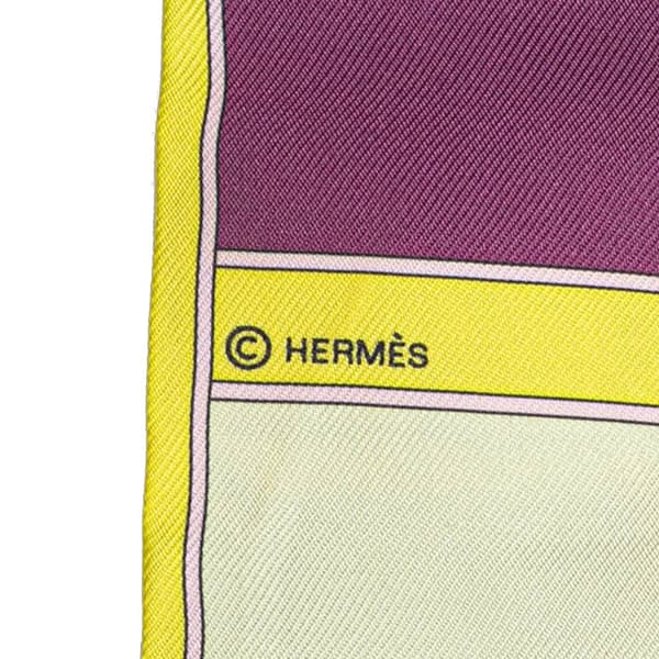 Pre-owned Hermès Camails Silk Twilly Scarf Yellow