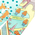 Miniatyrbilde 5 av 6: Pre-owned Hermès Les Nouveaux Amoureux de Paris Silk Twilly Scarf Green