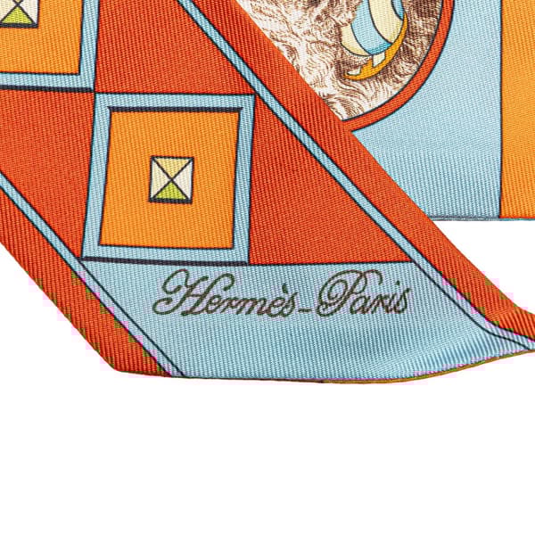 Pre-owned Hermès Colliers Et Chiens Twilly Silk Scarf Orange