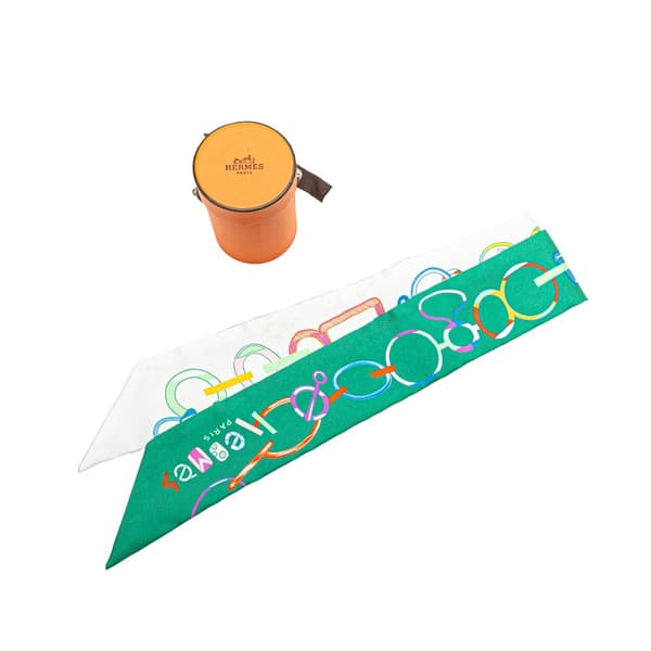 Pre-owned Hermès Do Re Boucles Twilly Scarf Green