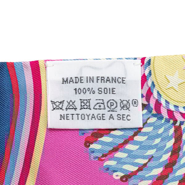Pre-owned Hermès Epaulettes de Gala Silk Twilly Scarf Pink
