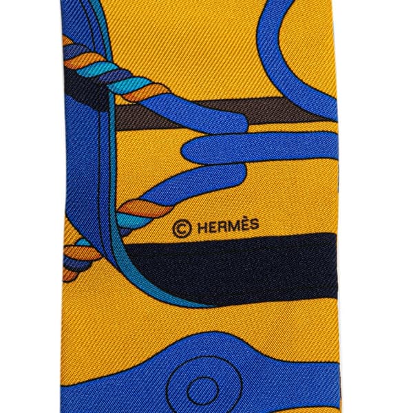Pre-owned Hermès Panoplie Equestre Silk Twilly Scarf Yellow