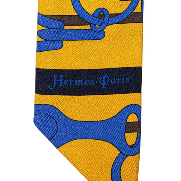 Pre-owned Hermès Panoplie Equestre Silk Twilly Scarf Yellow
