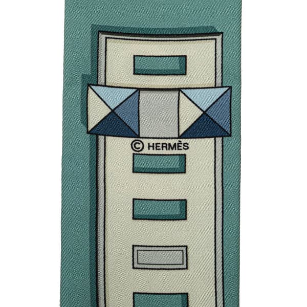 Pre-owned Hermès Carre en Boucles Silk Twilly Scarf Blue