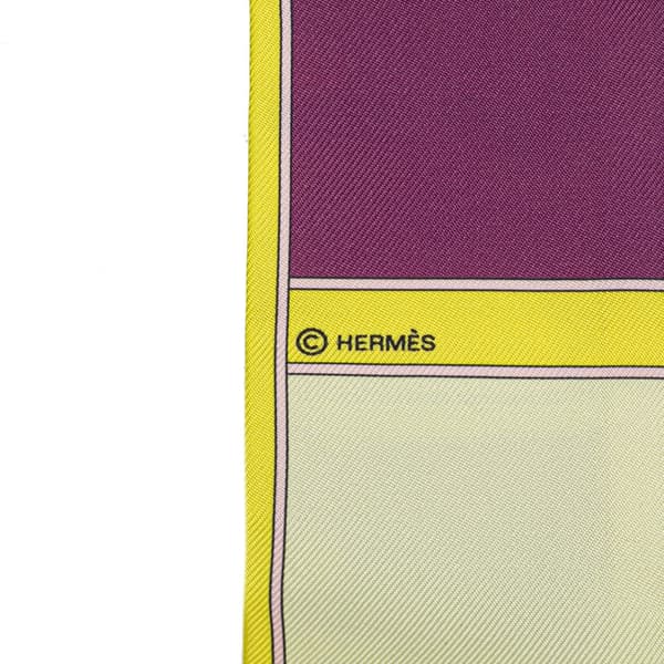 Pre-owned Hermès Camails Silk Twilly Scarf Yellow