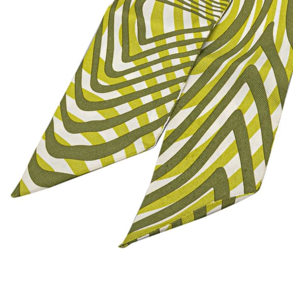 Pre-owned Hermès Refined Waves Twilly Silk Scarf Green