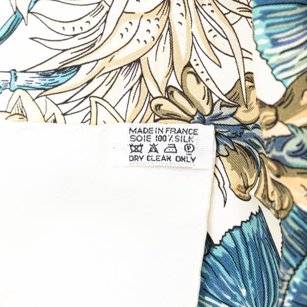 Pre-owned Hermès L'Ile Déserte Silk Scarf Brown