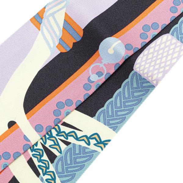 Pre-owned Hermès Fantaisie d Etriers Silk Twilly Scarf Blue