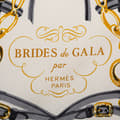 Miniatyrbilde 4 av 7: Pre-owned Hermès Mini Brides De Gala Giant Triangle Silk Scarf Gold