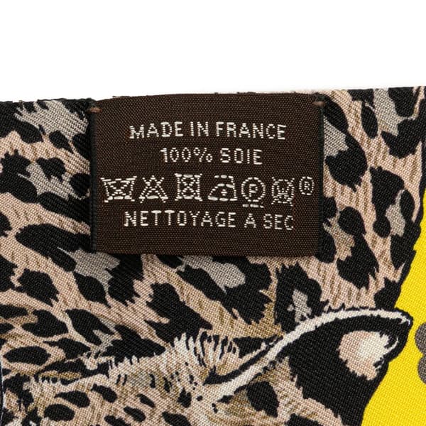 Pre-owned Hermès Jungle Love Silk Twilly Scarf Yellow