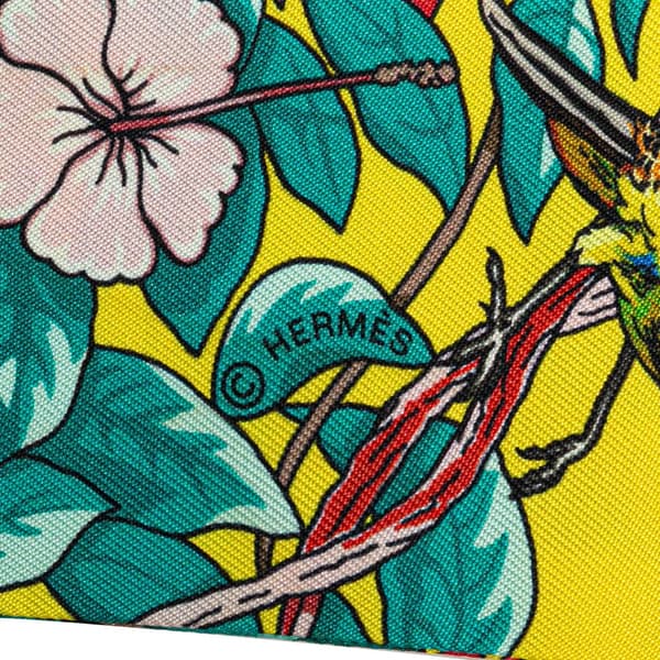 Pre-owned Hermès Jungle Love Silk Twilly Scarf Yellow