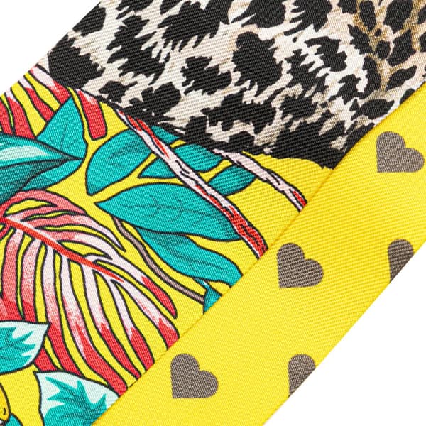 Pre-owned Hermès Jungle Love Silk Twilly Scarf Yellow