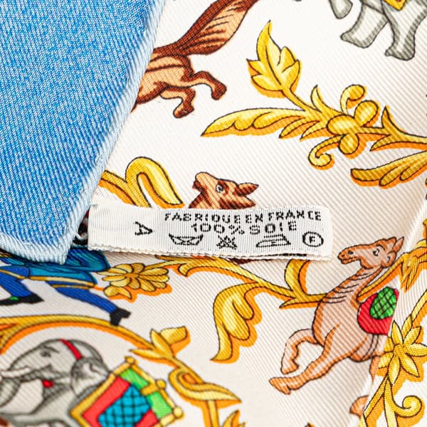 Pre-owned Hermès Chasse en Inde Silk Scarf Blue