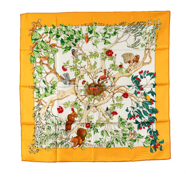 Pre-owned Hermès Au Coeur des Bois Silk Scarf Yellow