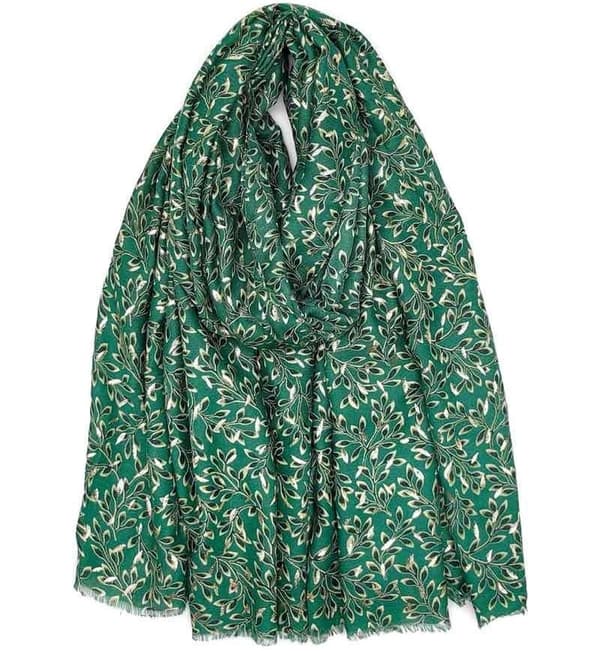 Scarf with print motif in several different color choices