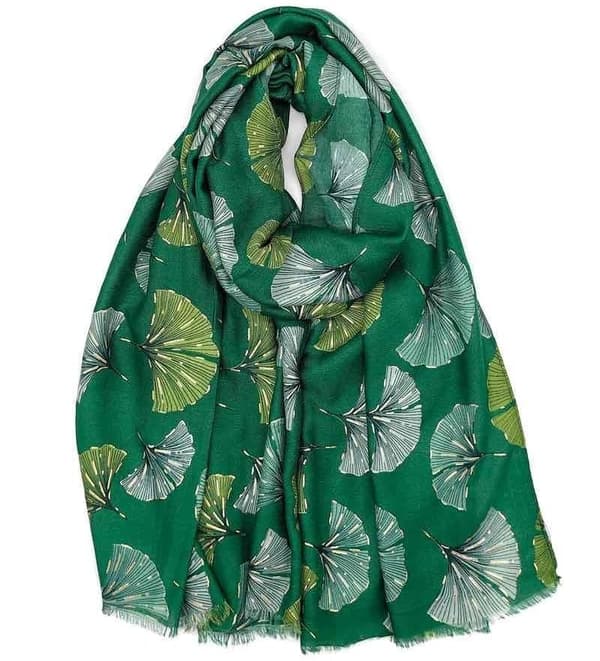 A scarf in several different colors - choose your favorite