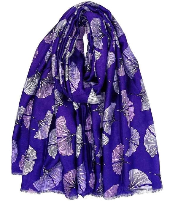 A scarf in several different colors - choose your favorite