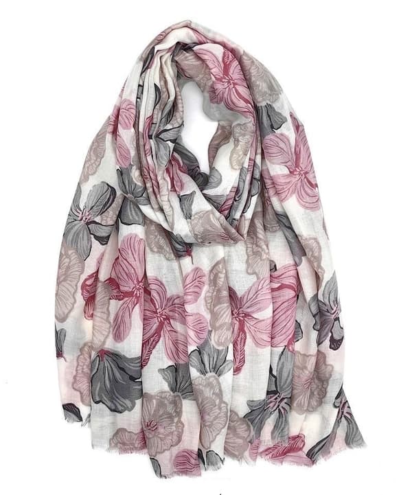 Floral scarf in several summery colors