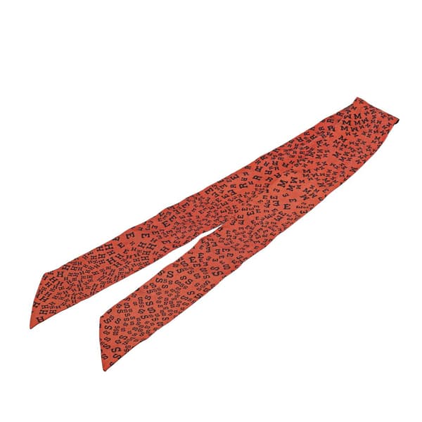 Pre-owned Hermès Scattered Letters Silk Twilly Scarf Red