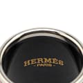 Miniatyrbillede 4 af 5: Pre-owned Hermès Enamel and Palladium Plated Brazil Feather Scarf Ring Orange
