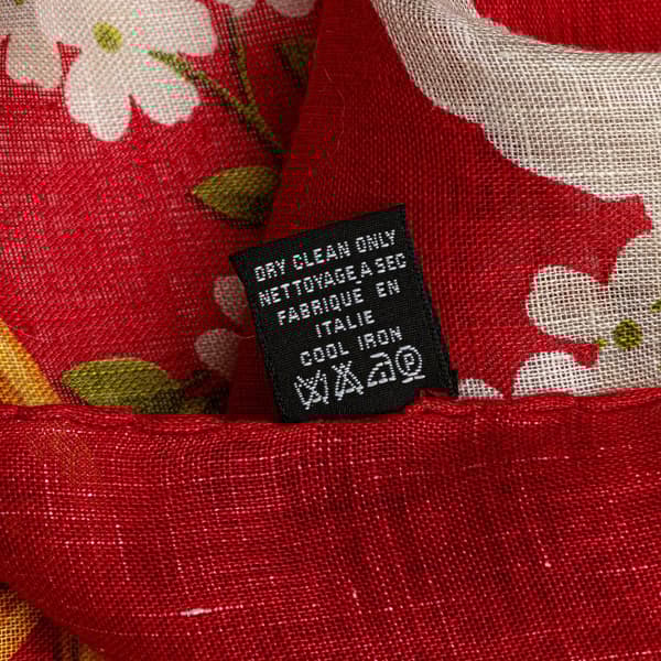 Pre-owned Chanel Camellia Printed Linen Scarf Red