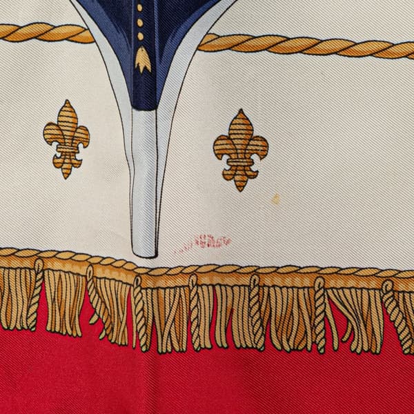 Pre-owned Hermès Vue Du Carosse De La Galere La Reale Silk Scarf Red