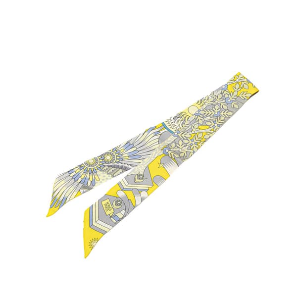 Pre-owned Hermès La Source de Pegase Silk Twilly Scarf Yellow