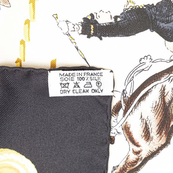 Pre-owned Hermès Cadre Noir Silk Scarf White