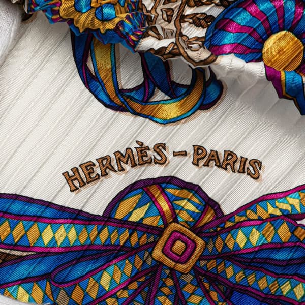 Pre-owned Hermès Les Rubans du Cheval Pleated Silk Scarf Blue