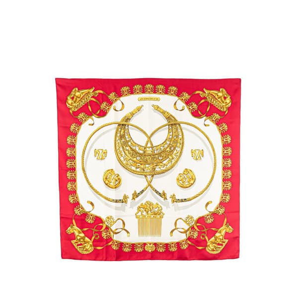 Pre-owned Hermès Les Cavalier d Or Silk Scarf Red