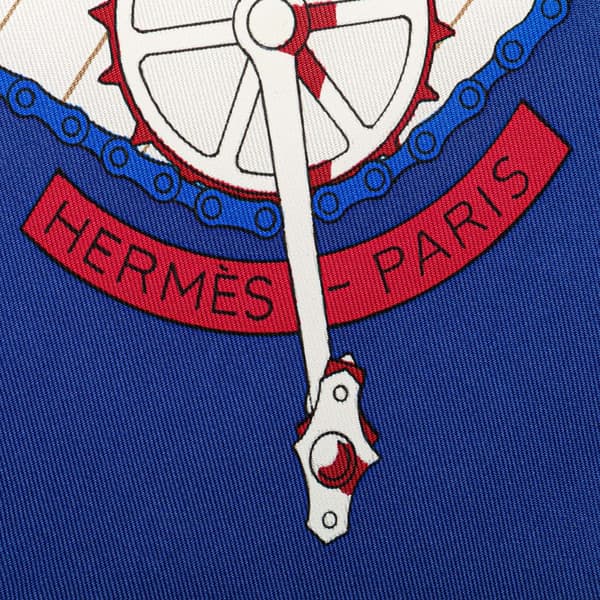 Pre-owned Hermès Les Becanes Silk Scarf White