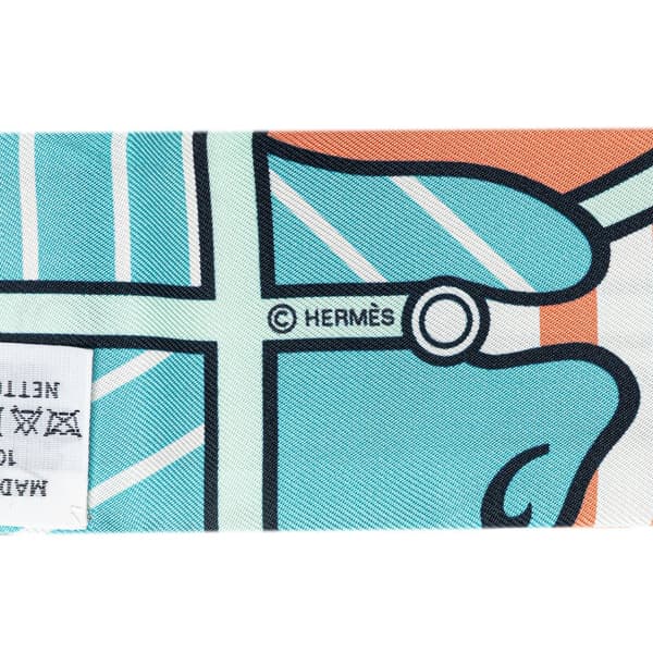 Pre-owned Hermès Quadrige Bayadere Silk Twilly Scarf Blue