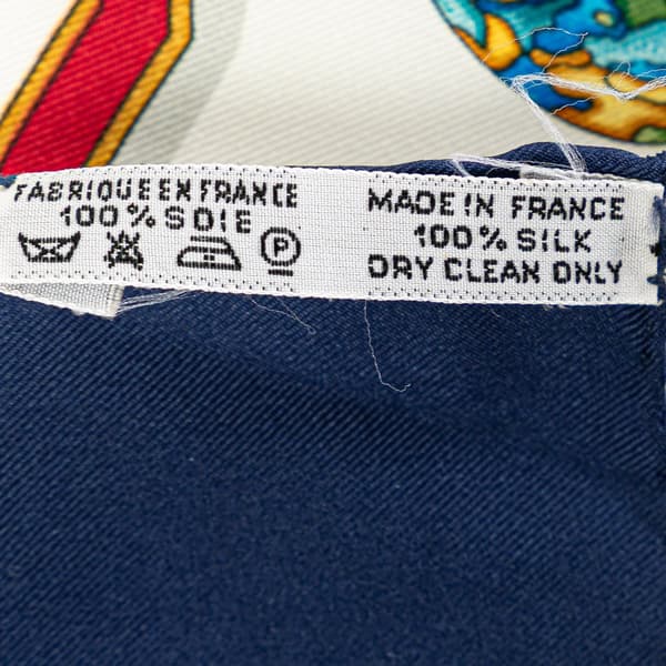 Pre-owned Hermès Qu Importe Le Flacon Silk Scarf White