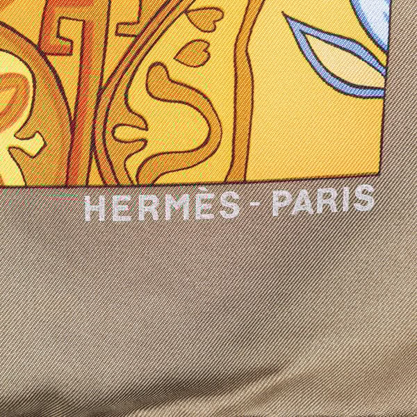 Pre-owned Hermès Art des Steppes Silk Scarf Gray