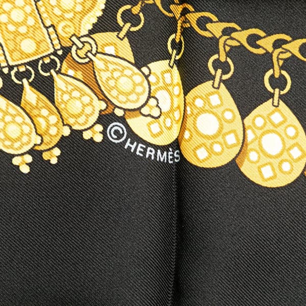 Pre-owned Hermès Kosmima Silk Scarf Black