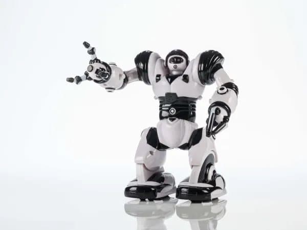 WowWee Mini Robosapien